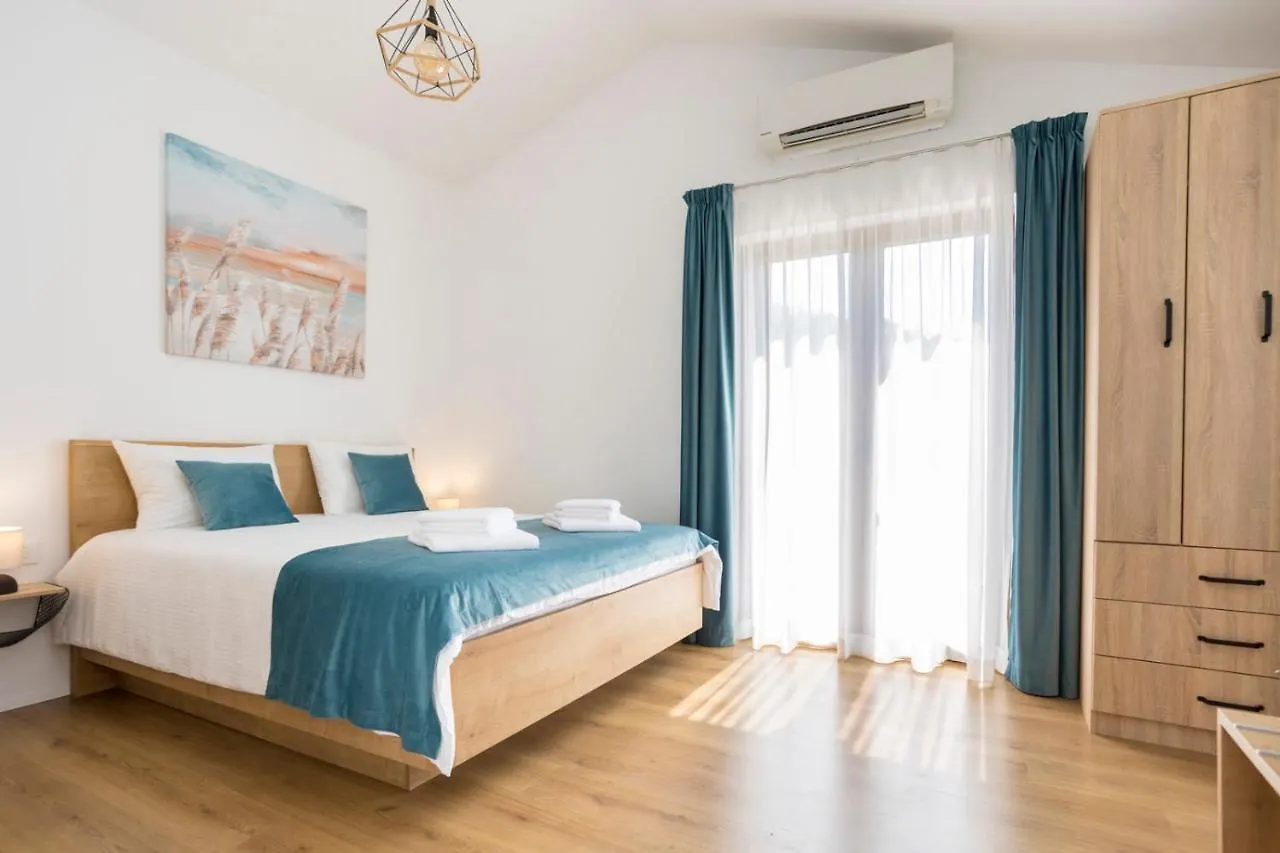 Luxury Villa Petros Malinska