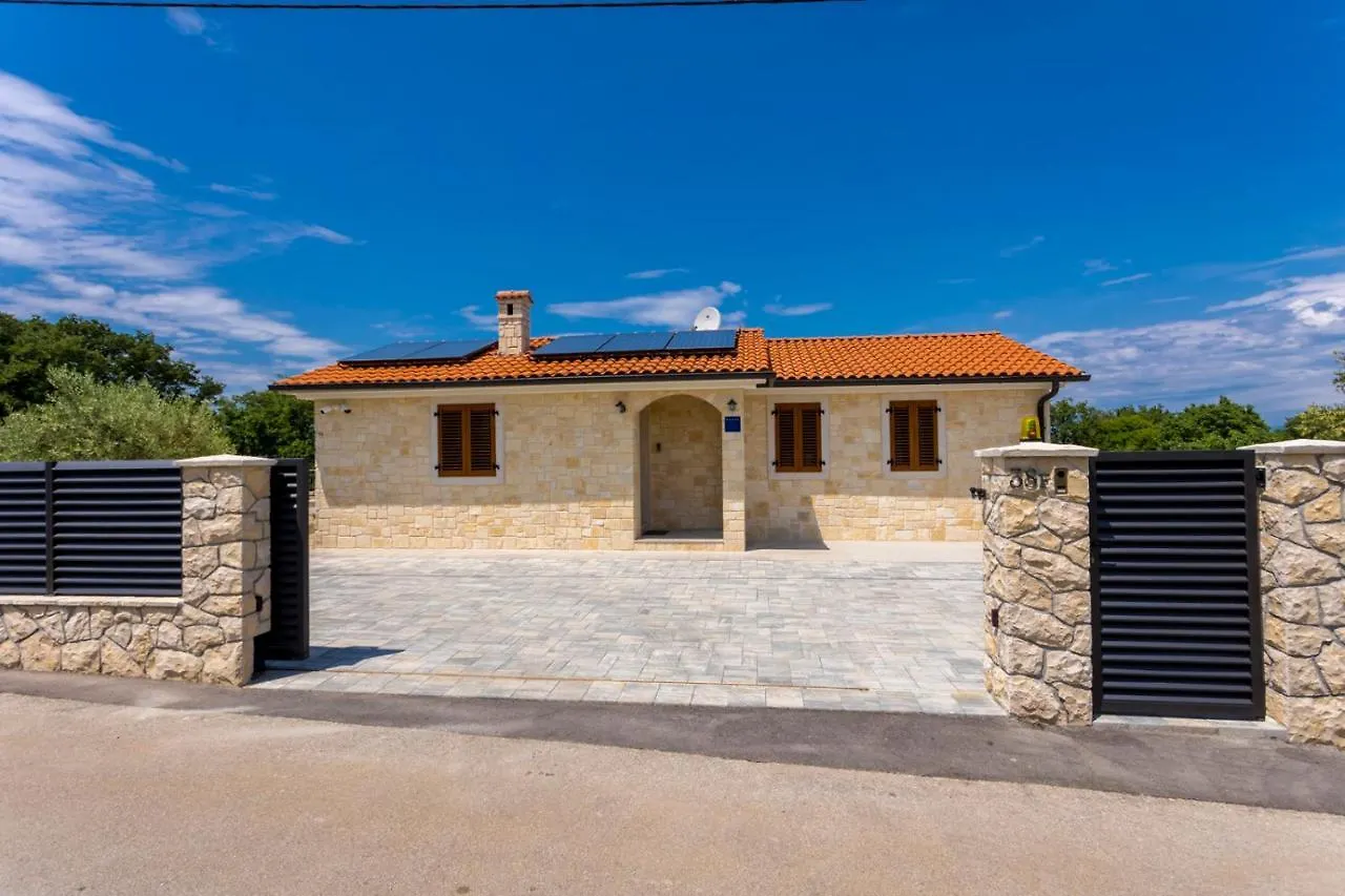 Luxury Villa Petros Malinska