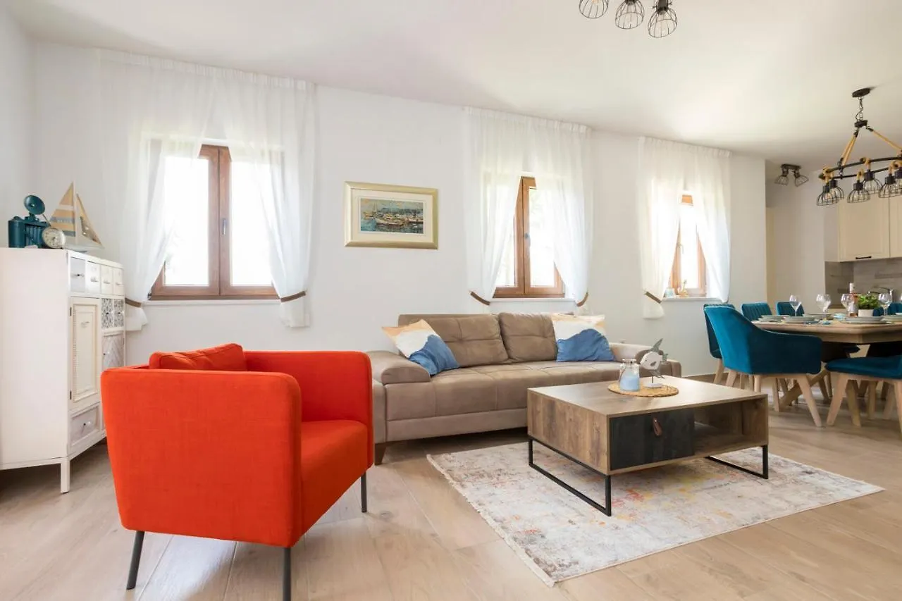 Luxury Villa Petros Malinska
